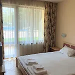 아파트 Golden Dreams