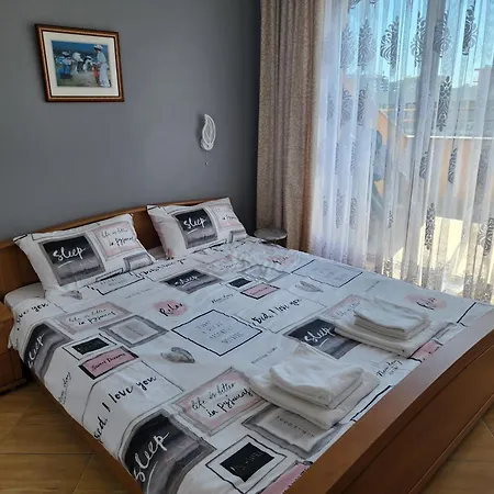 Golden Dreams * ساني بيتش