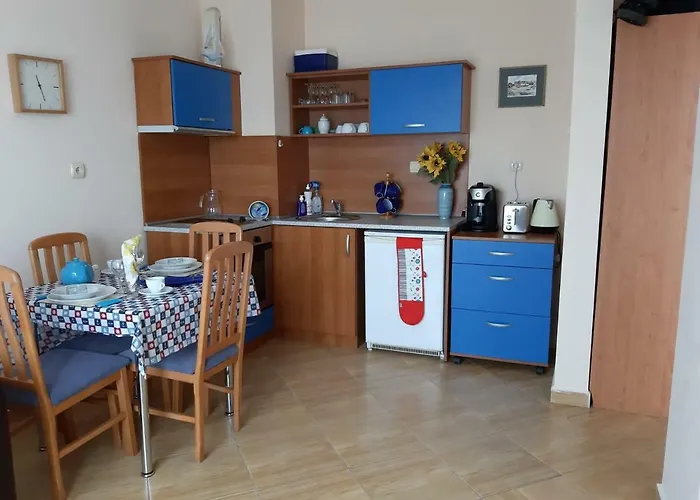 Golden Dreams Slantchev Briag