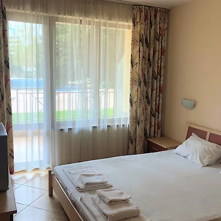 Apartment Golden Dreams