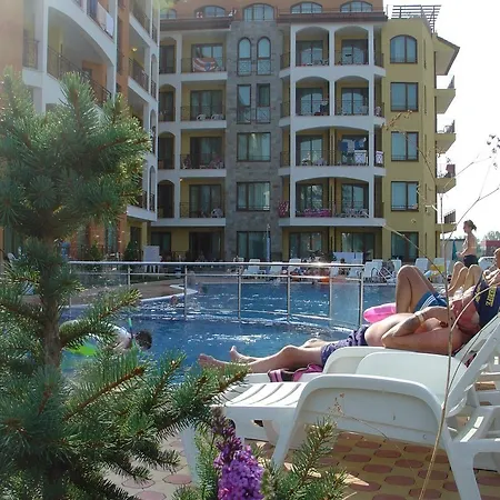 Apartment Golden Dreams *