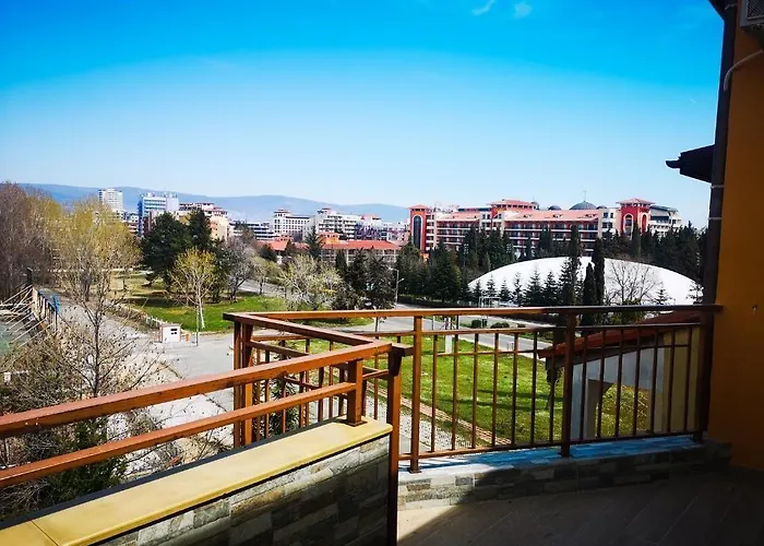 Апартаменты Golden Dreams